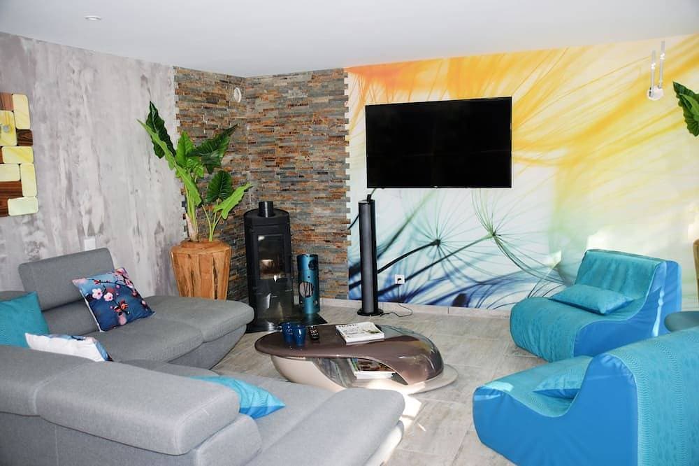 Foto 9 von 30: Villa 5 ***** Natur Design Pool Jacuzzi Privatstrand Millau