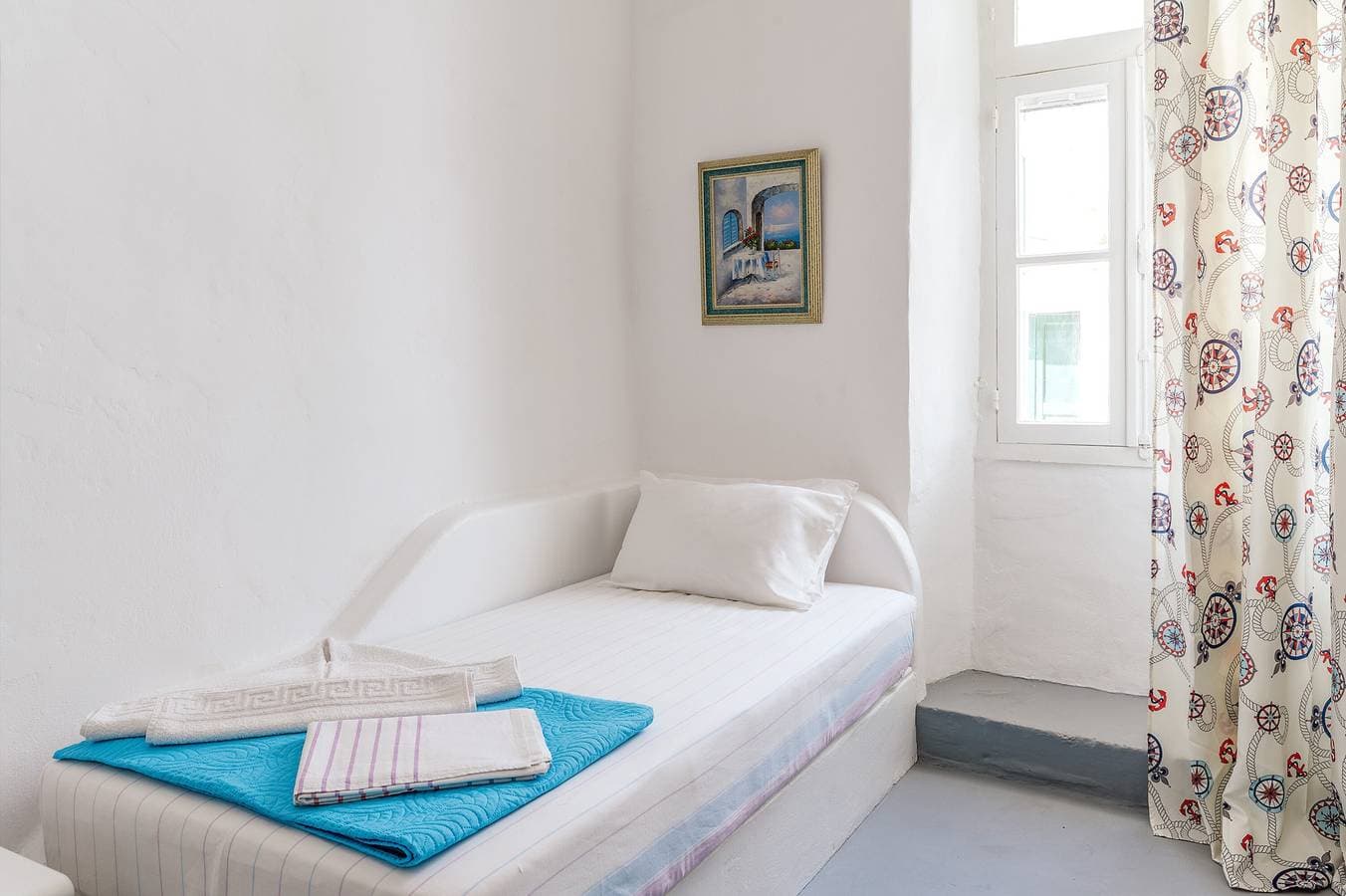 Foto 10 von 20: Ferienhaus 'Apano Vrysi Tinos 3' mit Gemeinschaftsterrasse, WLAN und Klimaanlage