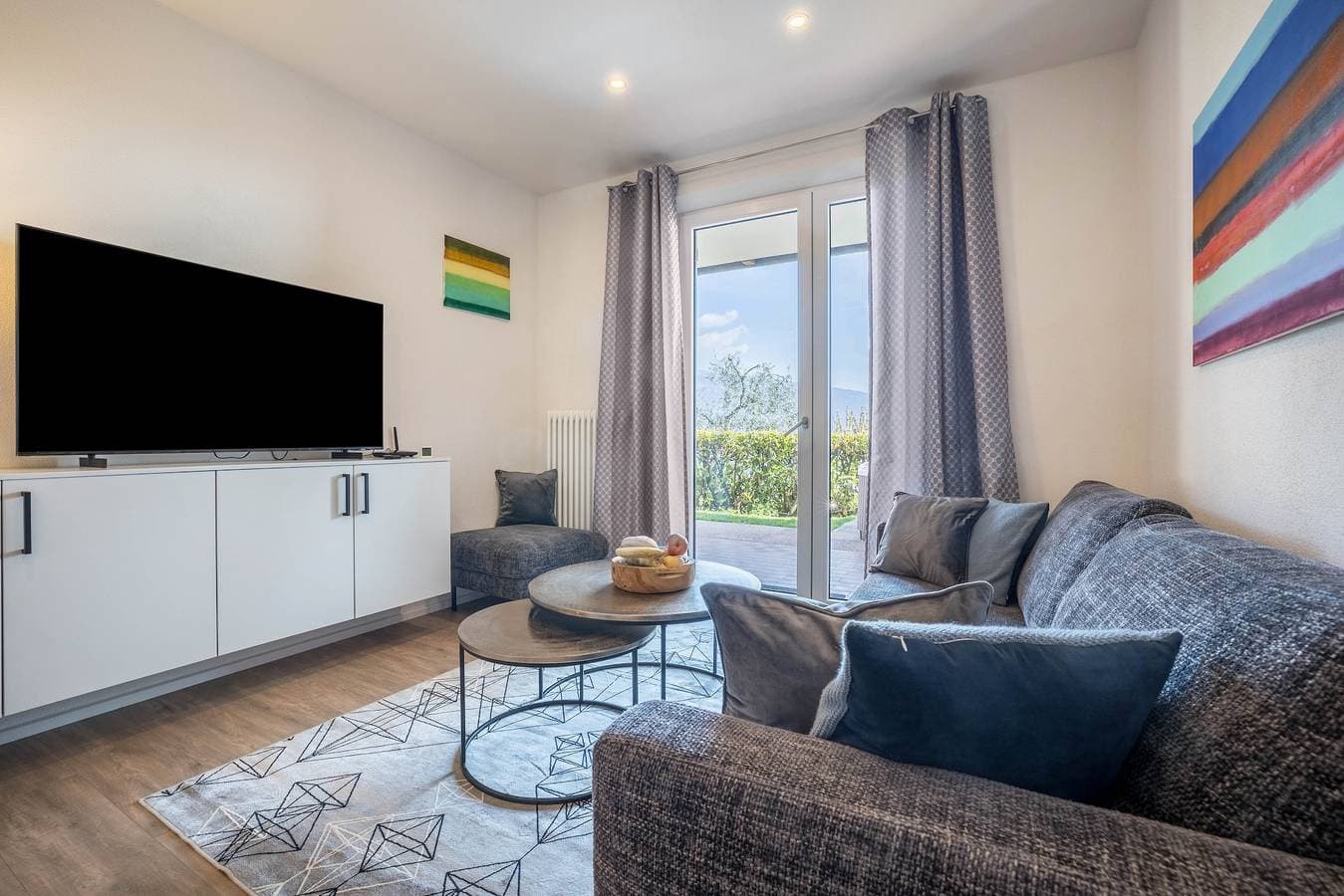 Foto 2 von 37: Neue exklusive Ferienwohnung "Suite Perlago" mit Garten und privatem Whirlpool