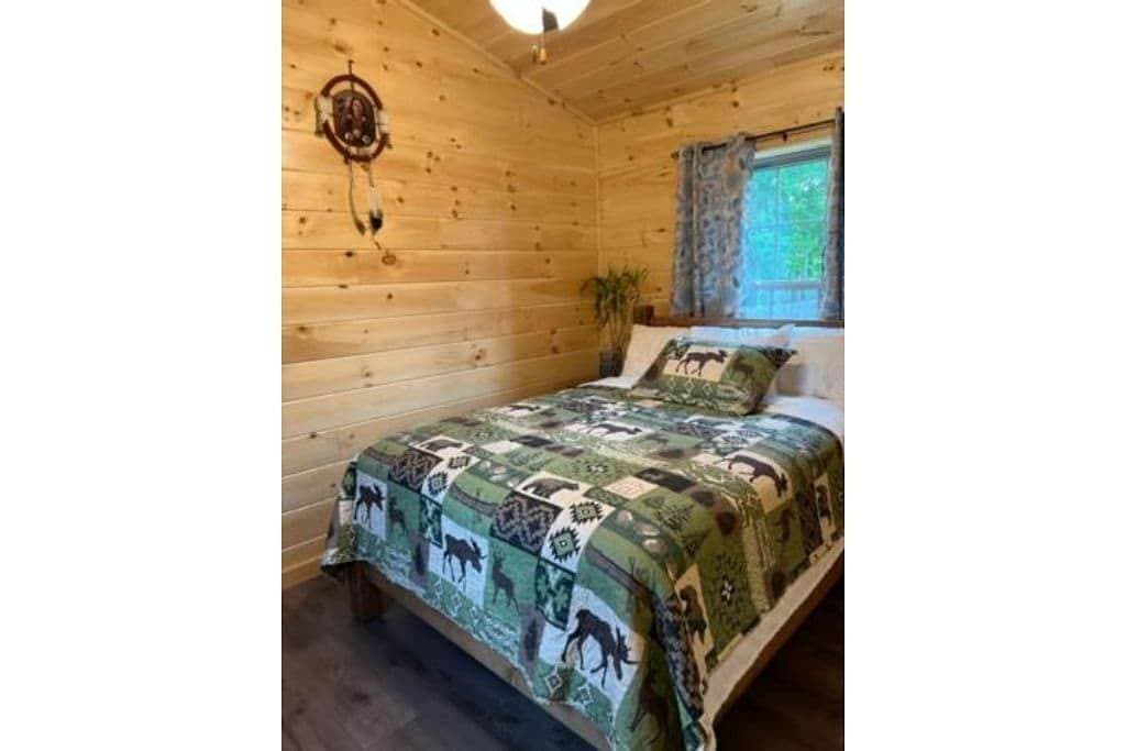 Foto 10 von 14: Lincoln Log Cabins - Baby Bear