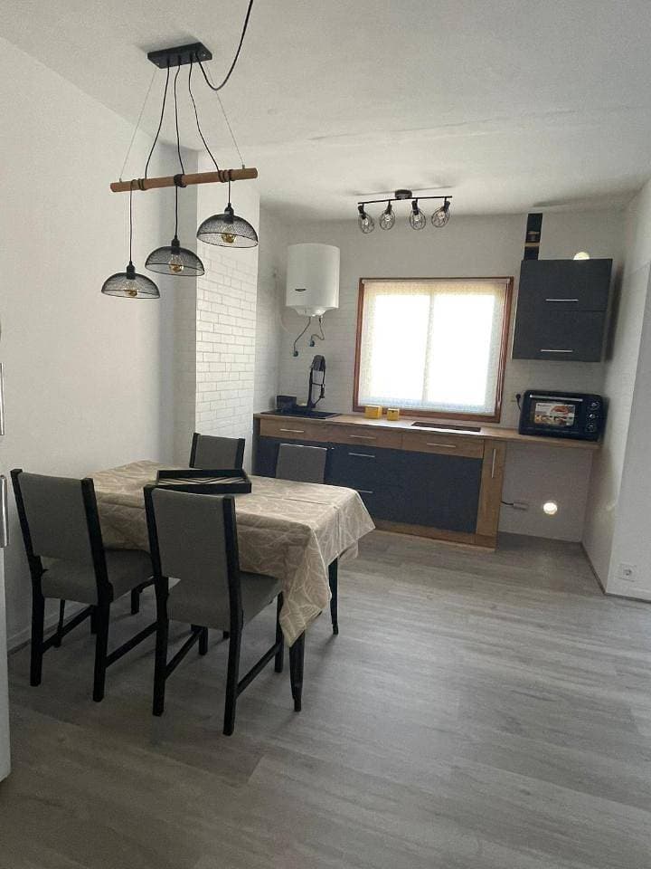 Foto 9 von 14: Two-Bedroom Apartment