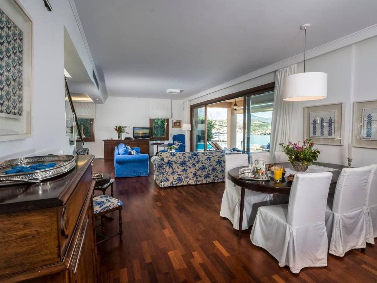 Foto 7 von 29: Anemos Villa Ferienhaus Aussicht Gemütlicher beheizter Pool