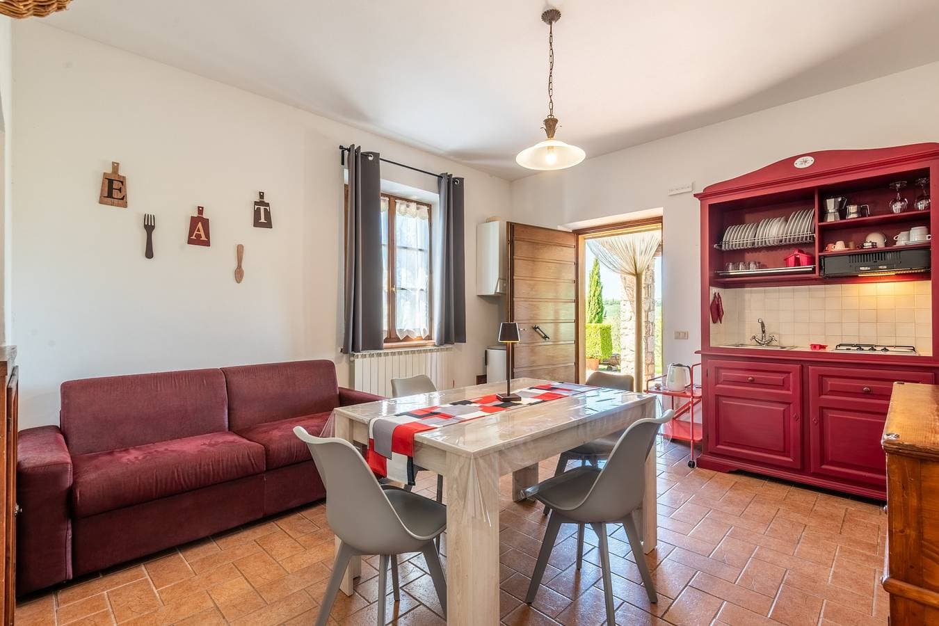 Foto 8 von 34: Ferienwohnung 'Il Crivello' mit Gemeinschaftspool, Wi-Fi und Klimaanlage