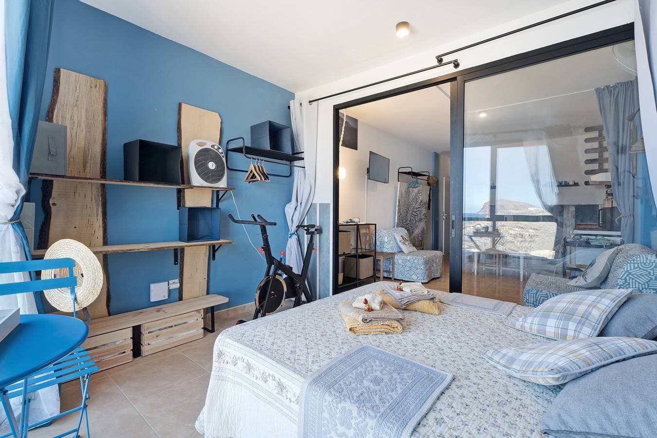 Foto 7 von 33: Ferienwohnung 'Los Abrigos Oceano Al Alba Wifi' mit Meerblick und WLAN