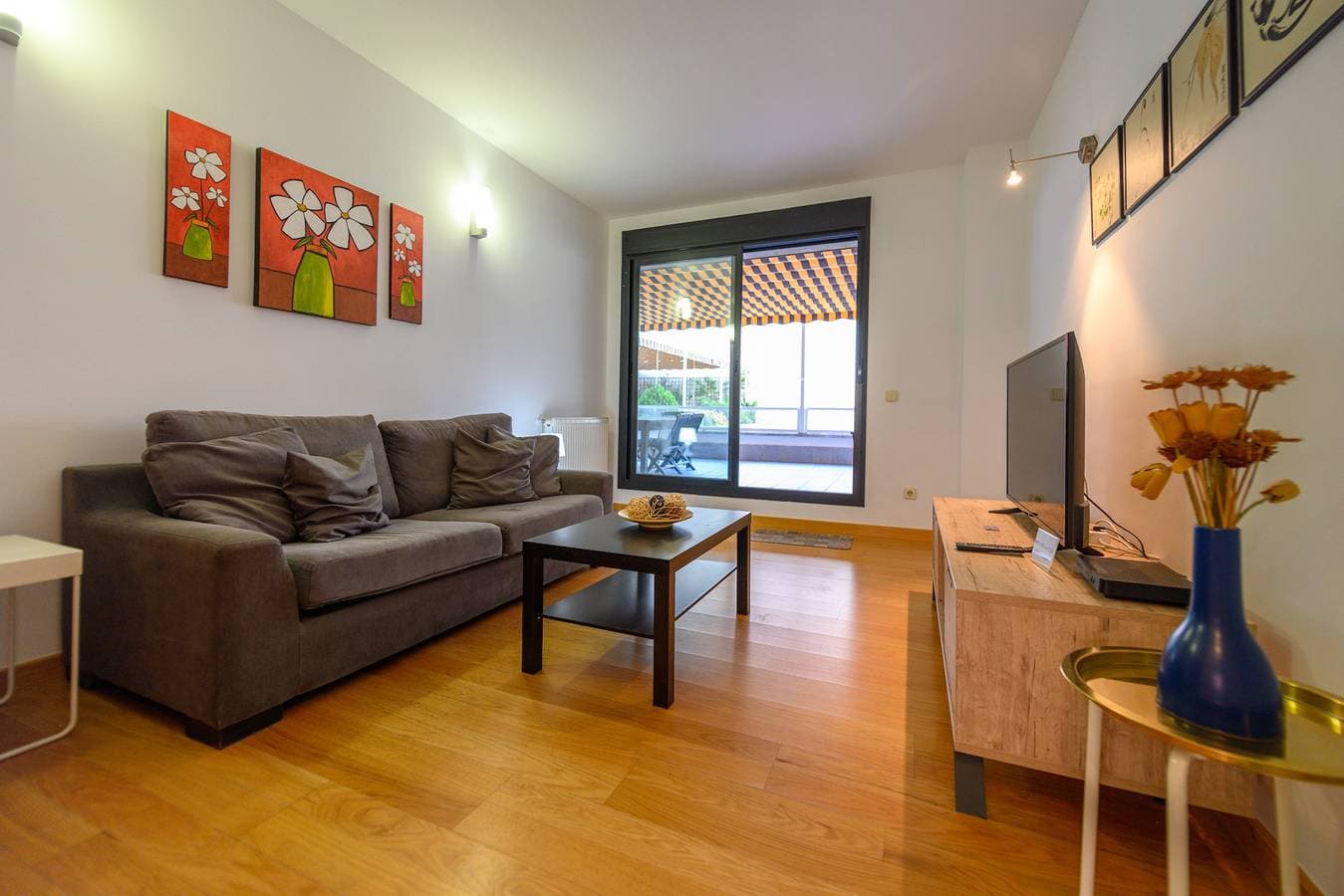 Foto 3 von 41: M Moderno Apartamento Familiar con Terraza