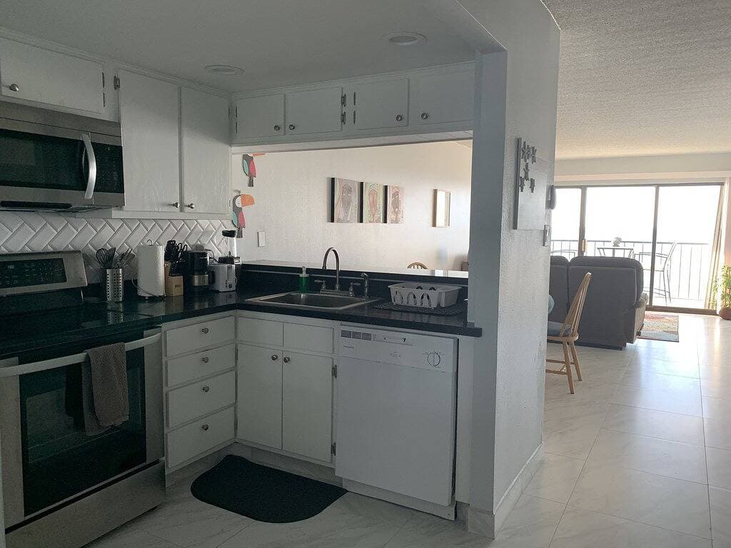 Foto 8 von 22: Beachfront Condo Infinity Ocean View !!