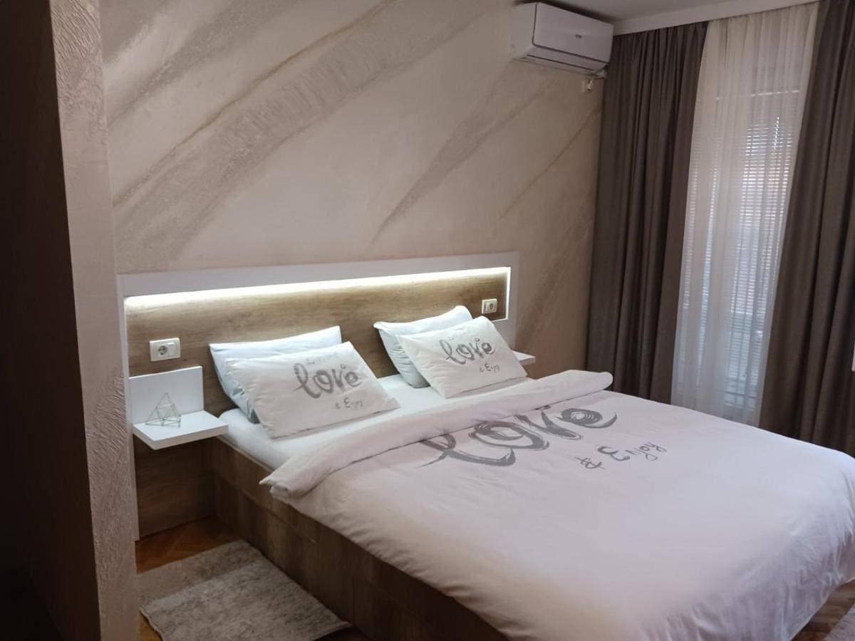 Apartments Dunja 1