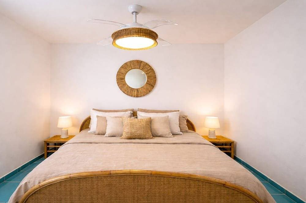 Foto 2 von 23: Enchanting panoramic Suite a few steps from the sea in the Sorrento Peninsula