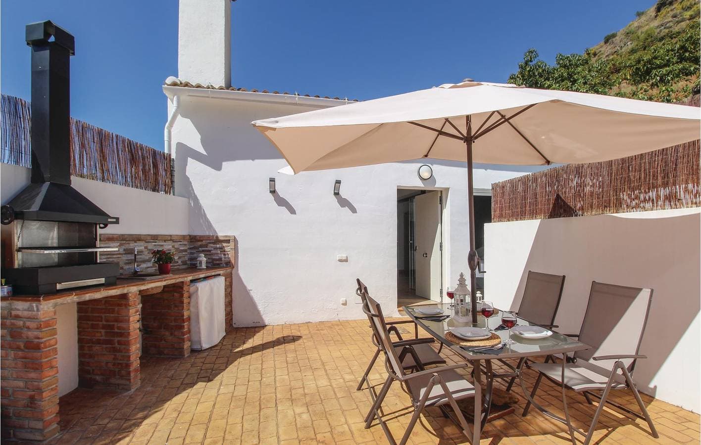 Foto 4 von 22: Appartement am Pool mit Klimaanlage und Parkplatz