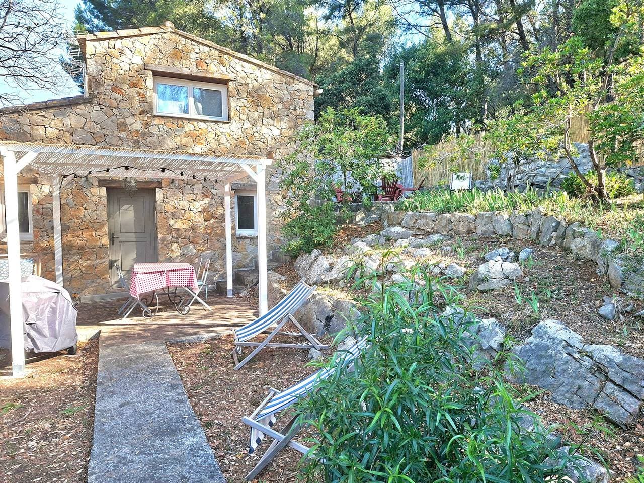 Foto 2 von 26: Ferienhaus „Gîte de Charme sous les Pins“ mit Meerblick, WLAN und Klimaanlage