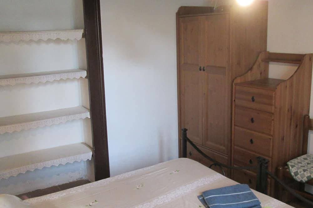 Foto 3 von 21: Apartment for couples with garden - 10 min from the lake!