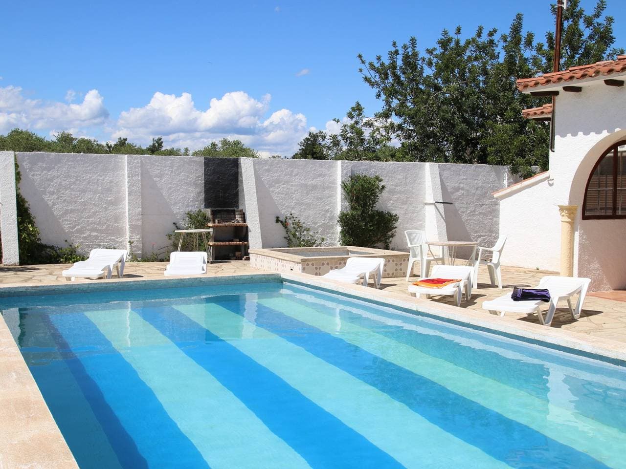 Foto 2 von 25: Familienvilla mit privatem Pool - 10 Pers.