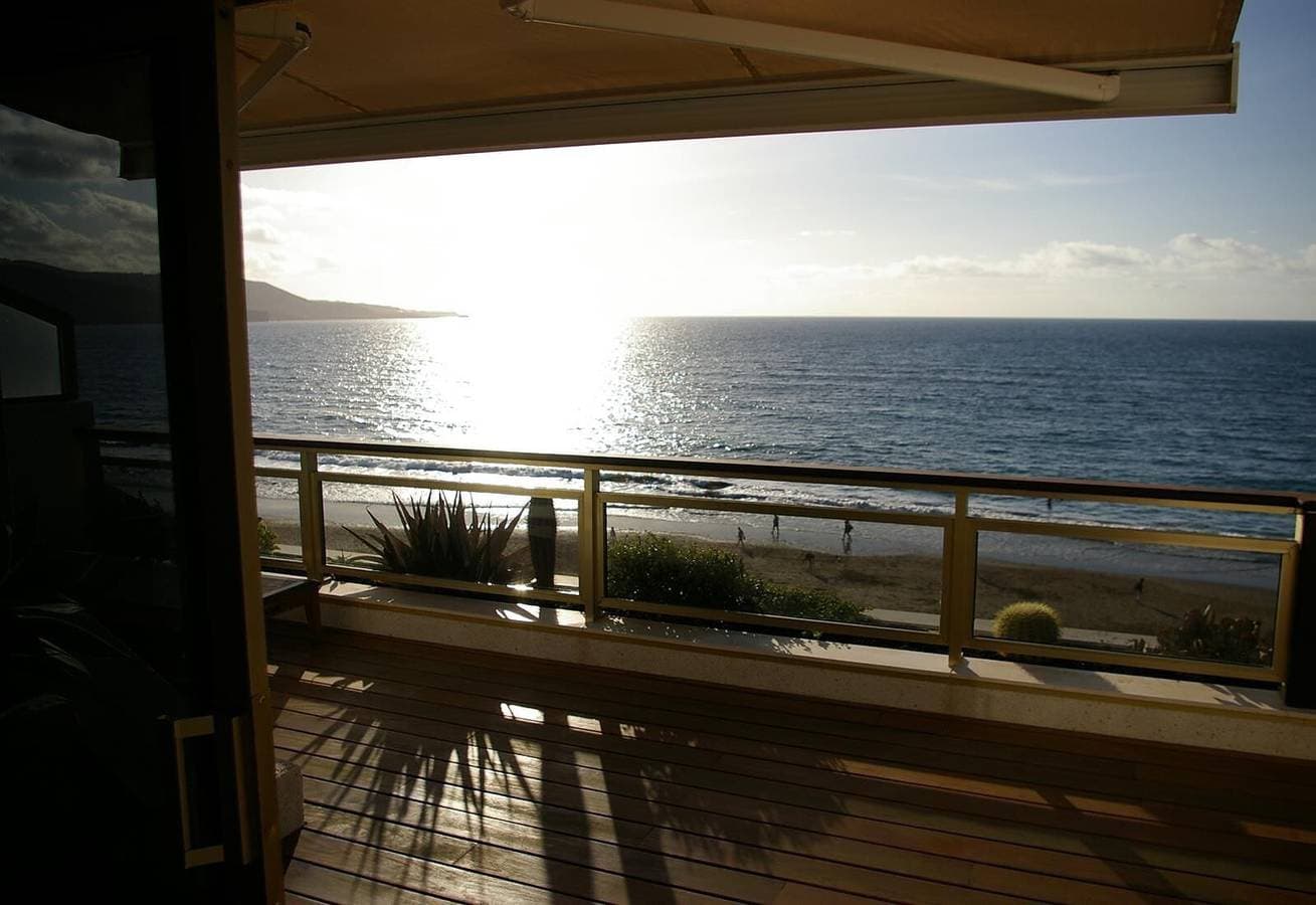 Foto 10 von 45: Apartment „Fabulous Canteras First Beachfront“ mit Meerblick, WLAN und Terrasse