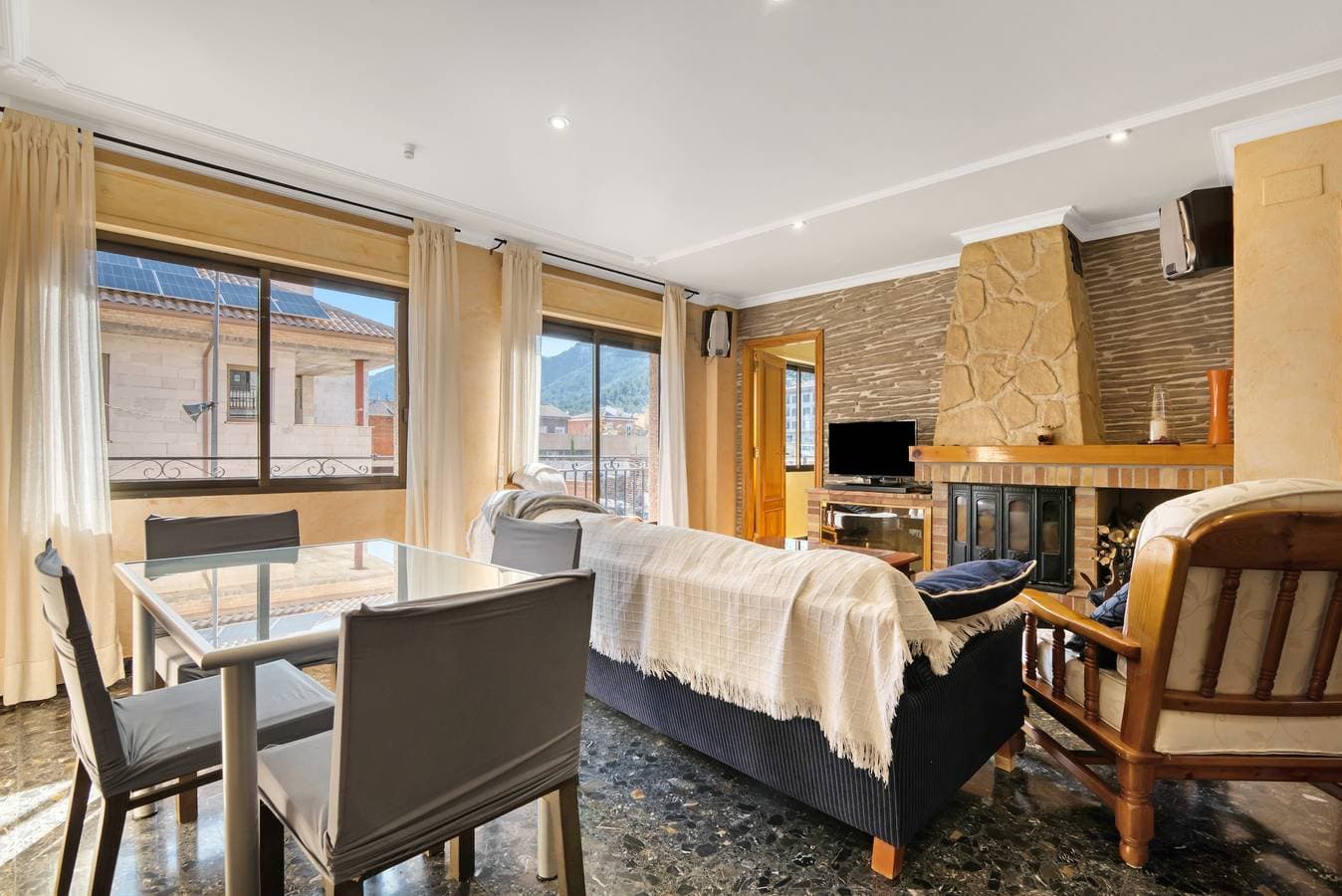 Foto 5 von 25: Apartment 'Cal Guerrer' mit Bergblick, WLAN und Klimaanlage