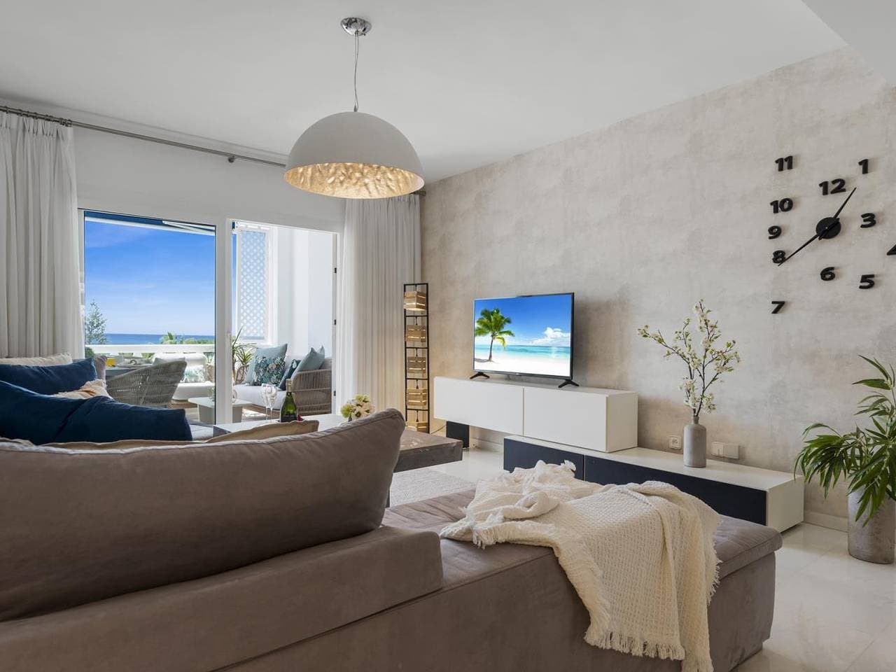 Foto 4 von 47: Ferienwohnung für 4 Personen mit Terrasse