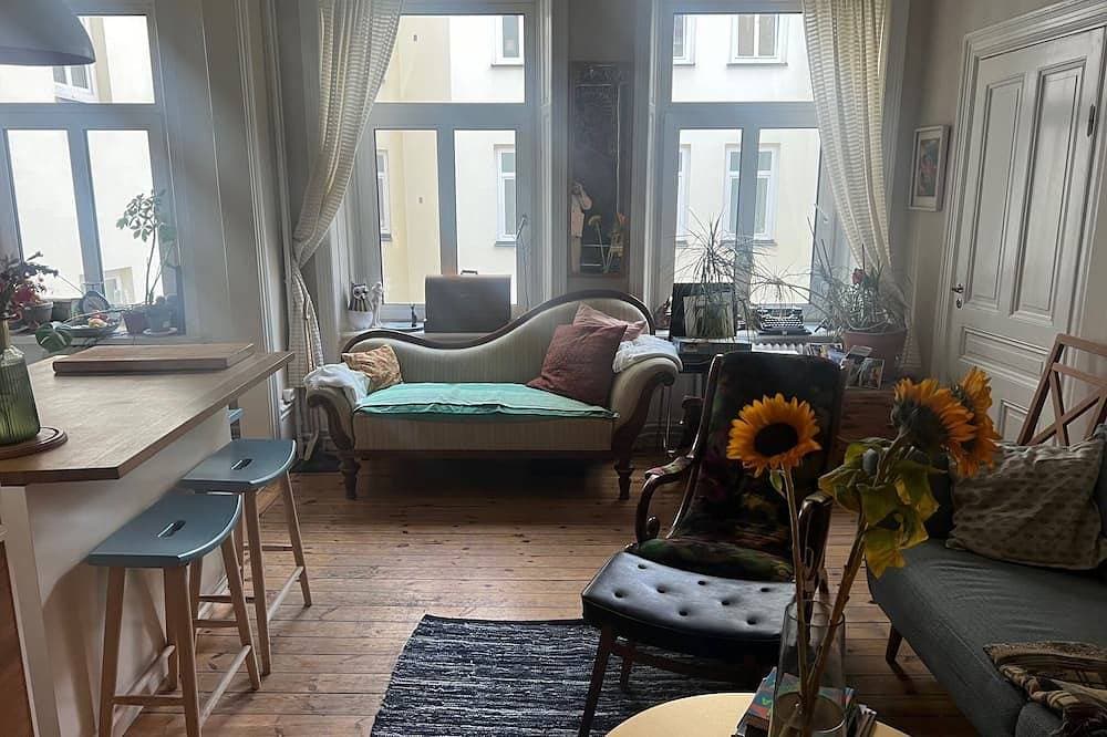 As Central as you Wish and Get! City, Slussen and Södermalm in a Glance 1