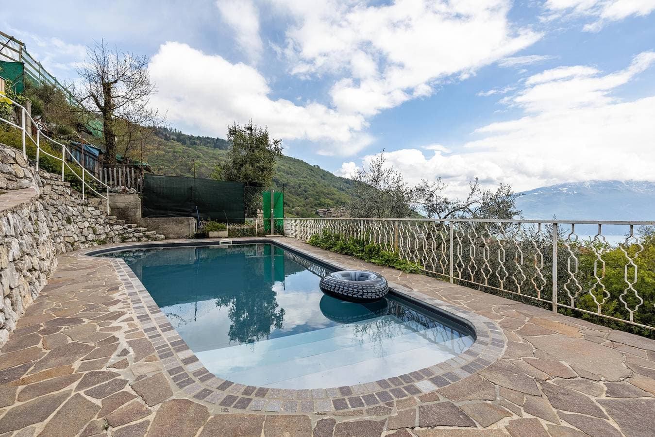 Foto 7 von 40: Villa "Tanas" mit Seeblick, privatem Pool und WLAN