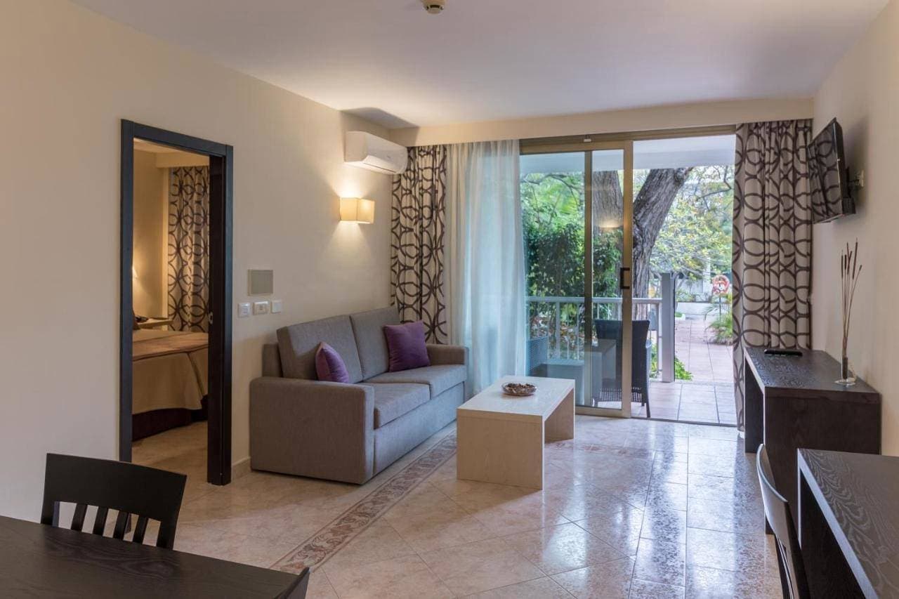 Foto 5 von 81: Hotel Colon Rambla