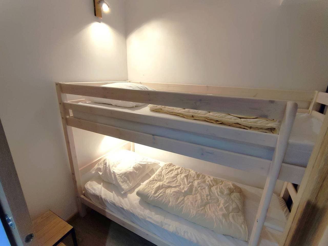 Foto 8 von 11: Renovierte 2-Zi-FeWo, direkt an der Piste, Südbalkon, Internet, 4 Personen