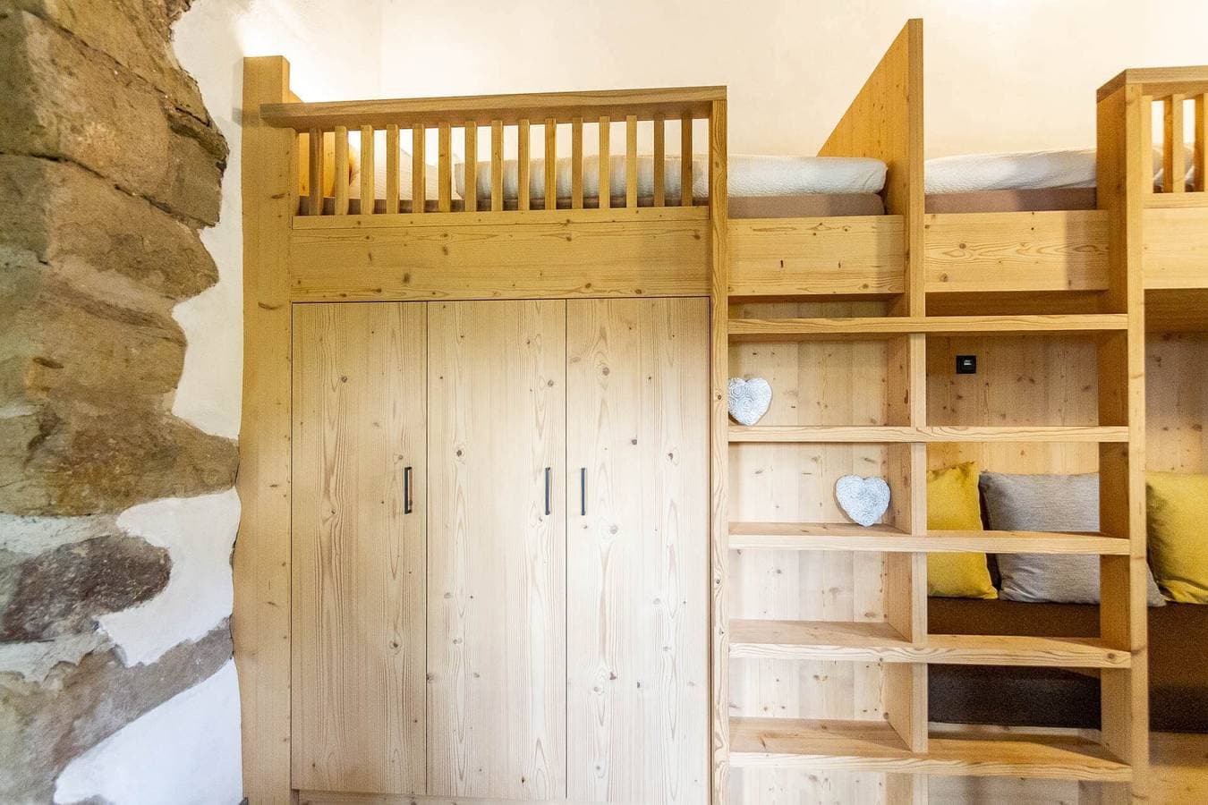 Foto 8 von 11: Ferienwohnung "Daimlhof Ferienwohnung Schlernstein" mit Bergblick, Garten, Balkon und WLAN