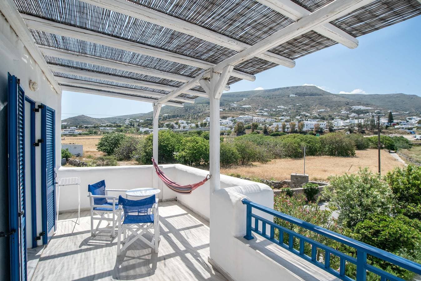 Foto 2 von 45: Einzimmerapartment 'Livadia Seaside Studios 14' mit Gemeinschaftsterrasse, WLAN und Klimaanlage