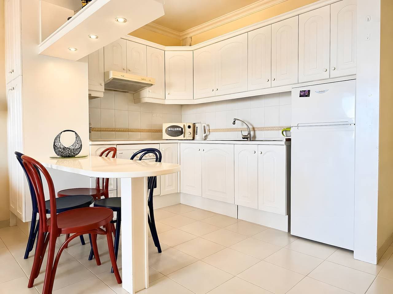 Foto 4 von 12: Ferienwohnung '1 Bedroom Aquaviva' mit Meerblick, Balkon und WLAN