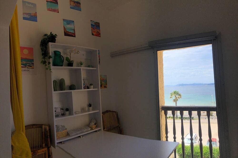 Foto 9 von 10: 🔆 At Brusc: Facing the beach Parking, Sheets, Wifi all included! 🔆