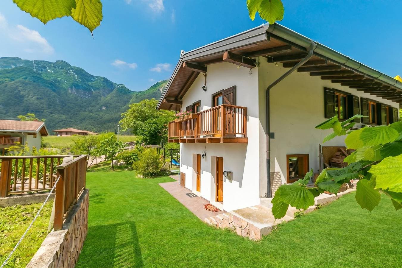 Foto 2 von 29: Casa Tra Borgo e Lago in Lake Tenno