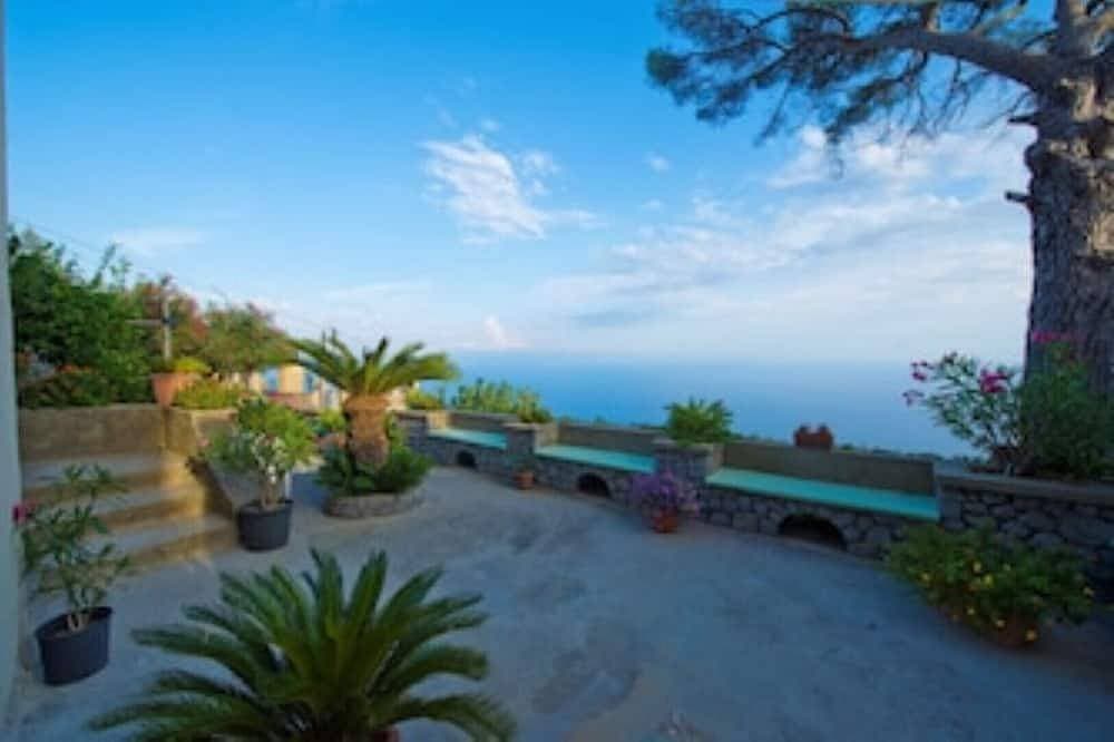 Foto 5 von 17: Zaffiro apartment with panoramic sea view between Amalfi and Positano