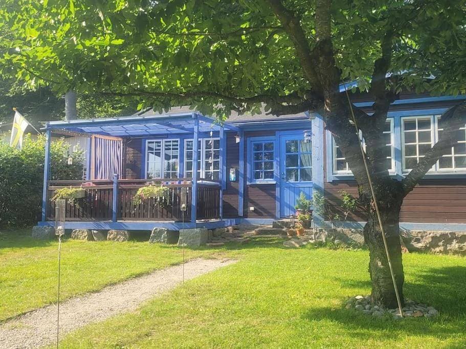 Ett charmigt smultronställe med havsutsikt 1