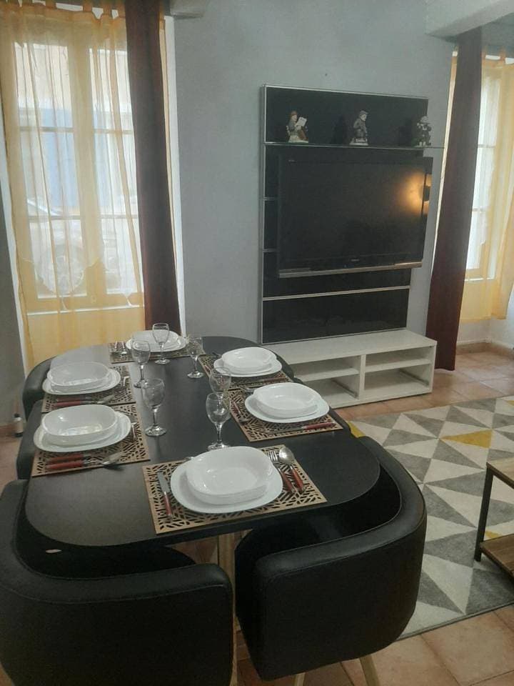 Foto 7 von 47: Three-Bedroom Townhouse