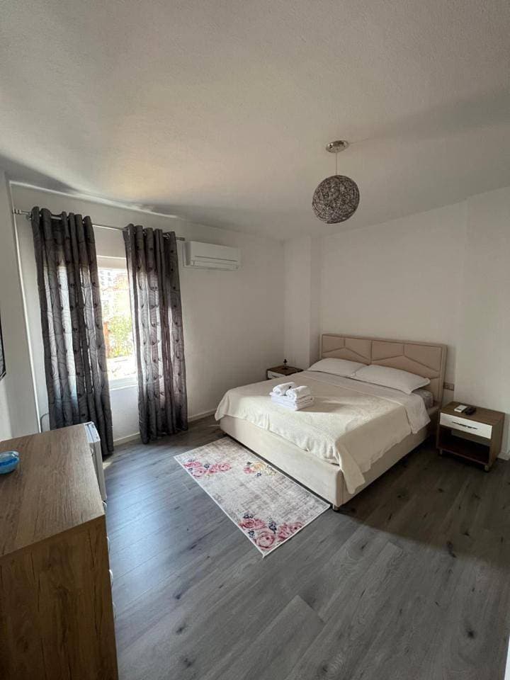 Foto 7 von 9: Double Room with Private Bathroom