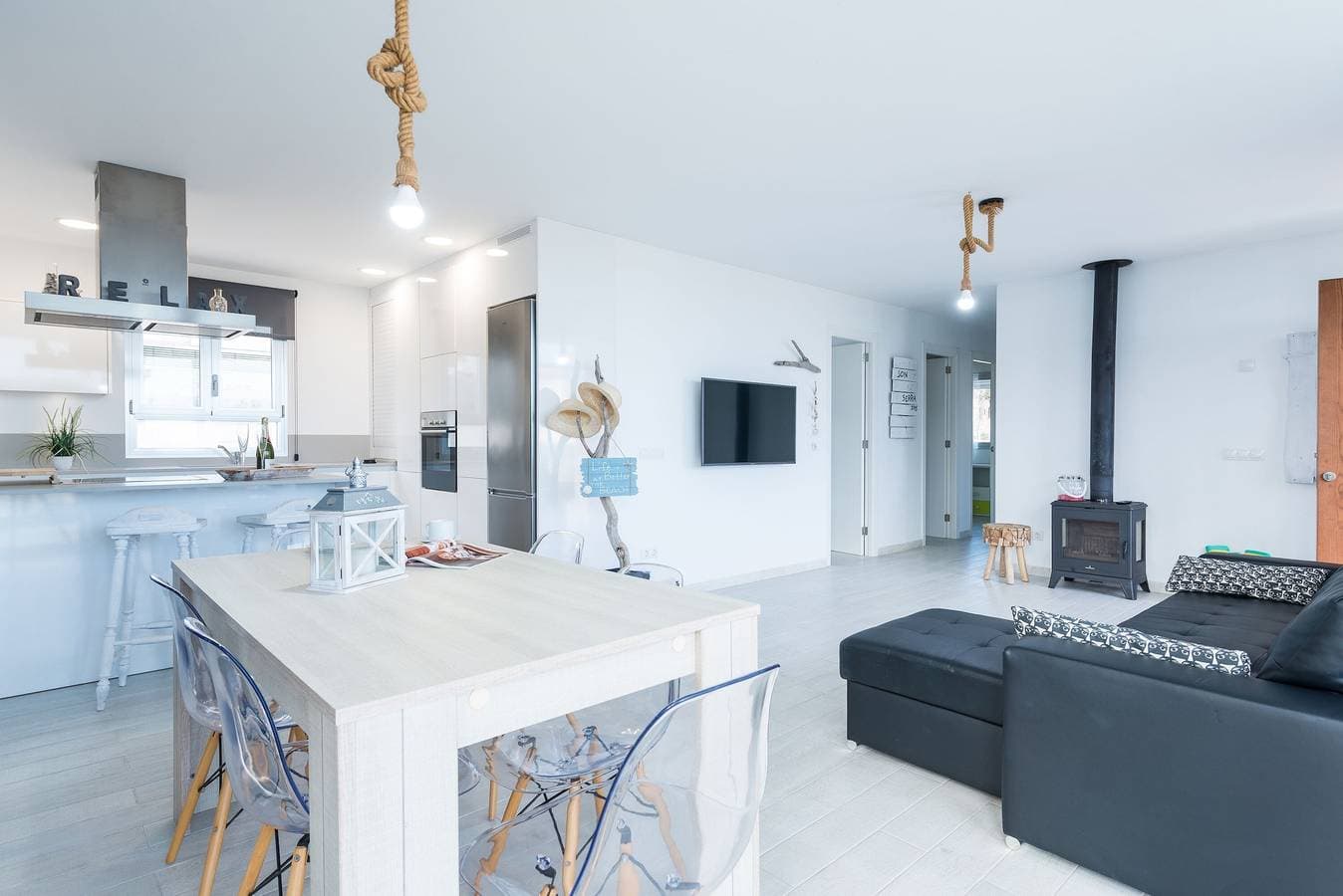 Foto 13 von 39: Ferienhaus 'Es Mollet' mit Meerblick, privatem Pool und WLAN