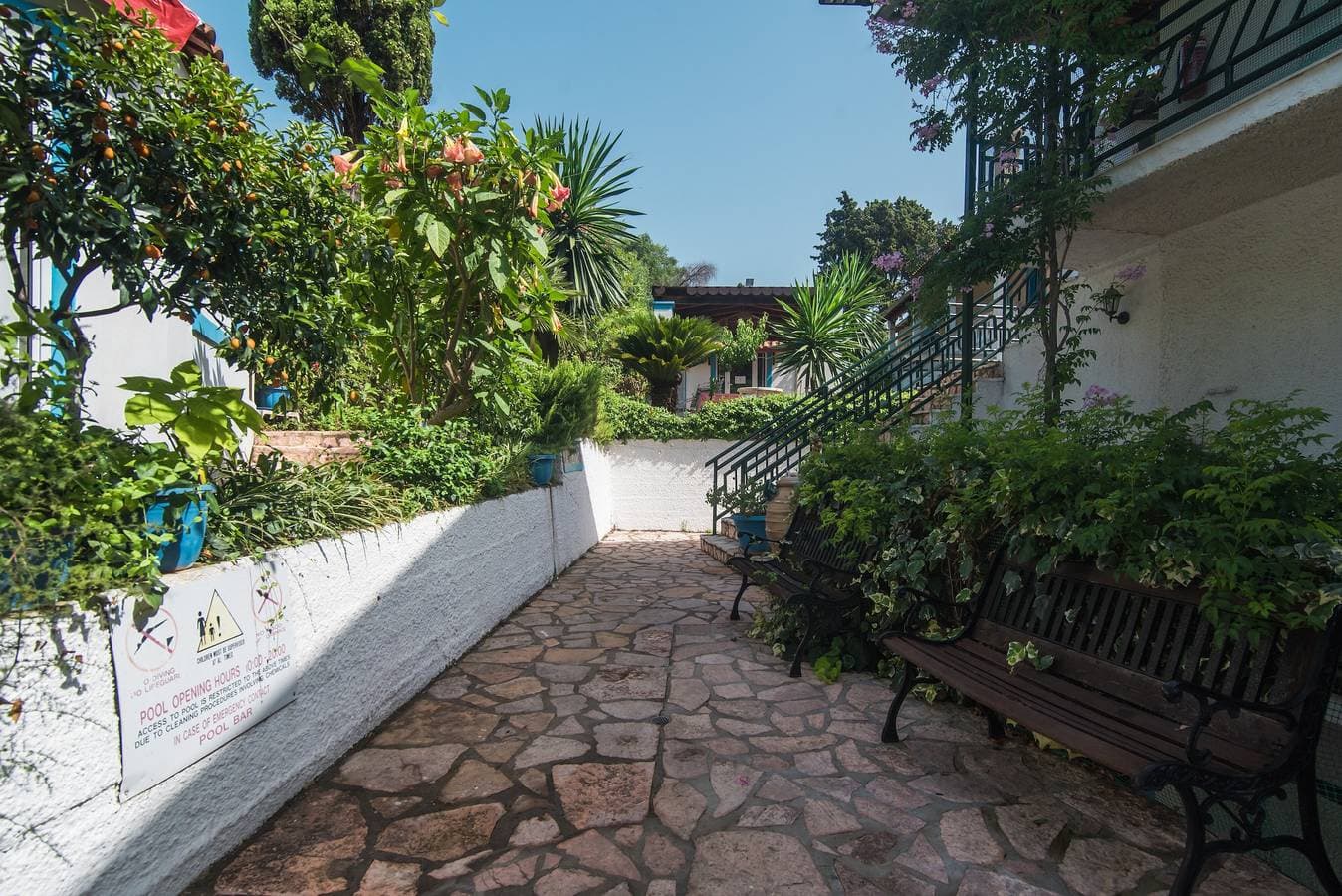 Foto 5 von 20: 'Andromaches Sea View Studio' mit Gemeinschaftspool, Balkon und WLAN