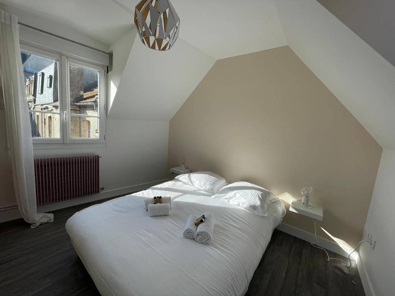 Foto 8 von 33: Three-Bedroom House