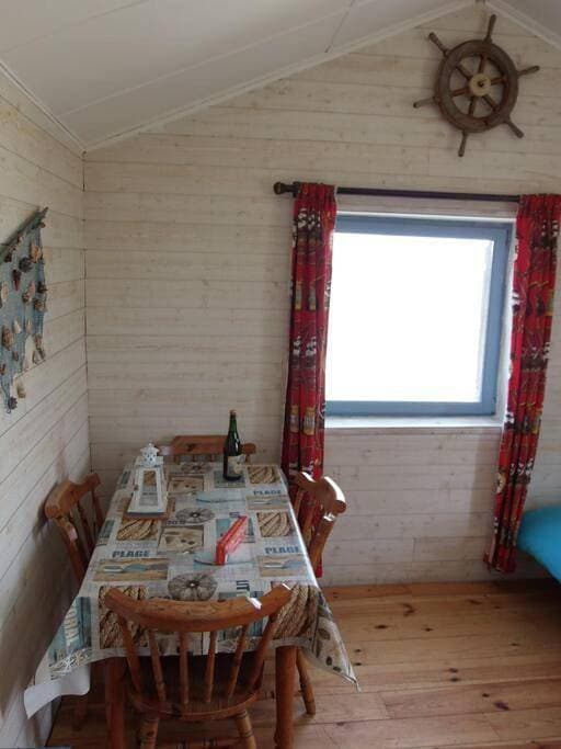 Foto 2 von 72: One-Bedroom House