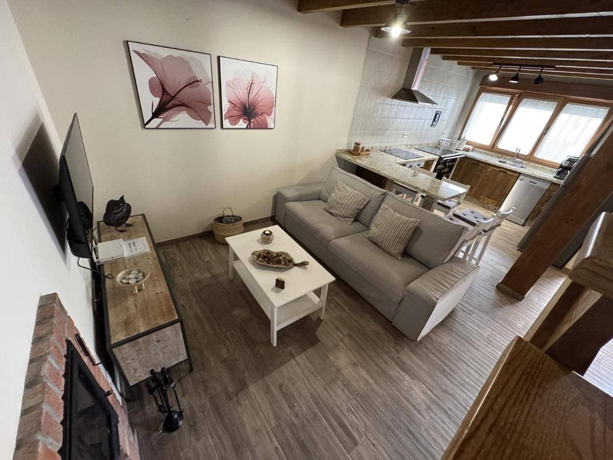 Foto 5 von 49: Three-Bedroom House