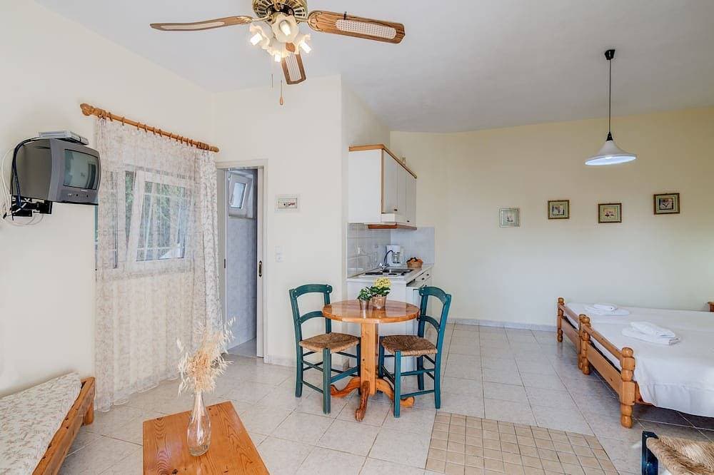 Foto 4 von 17: Makrigialos: Studio - 1   Raum - 2/4   Personen