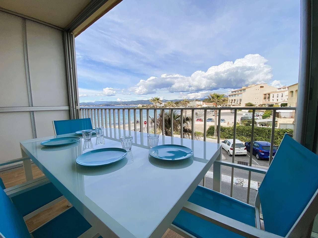 Wunderschönes Apartment mit einem Schlafzimmer und Meerblick Strände, Geschäfte und Restaurants sind... 1