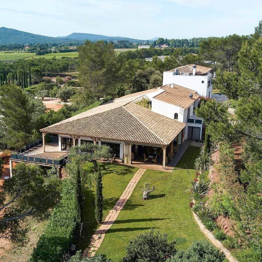 l'Hotellerie Kouros 1