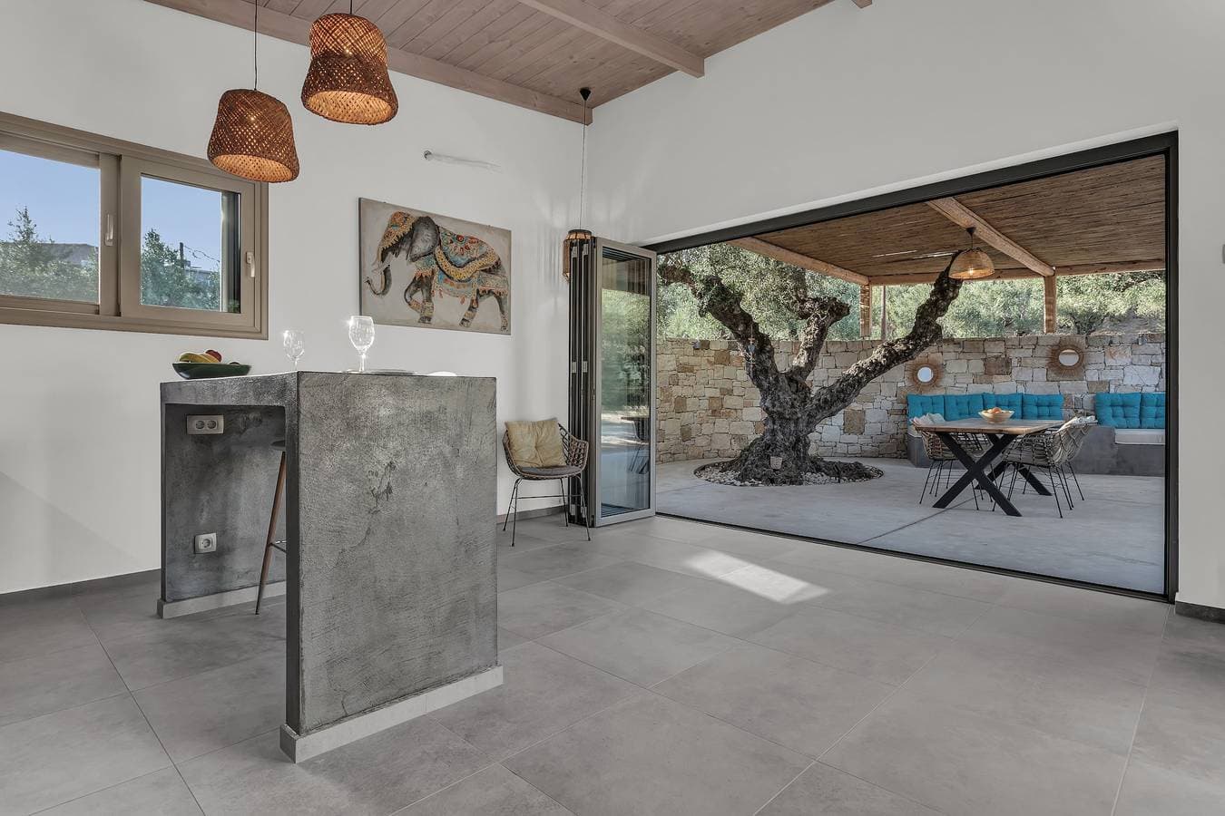 Foto 4 von 33: Ferienhaus 'Natura Oliva House' mit Bergblick, privater Terrasse und WLAN