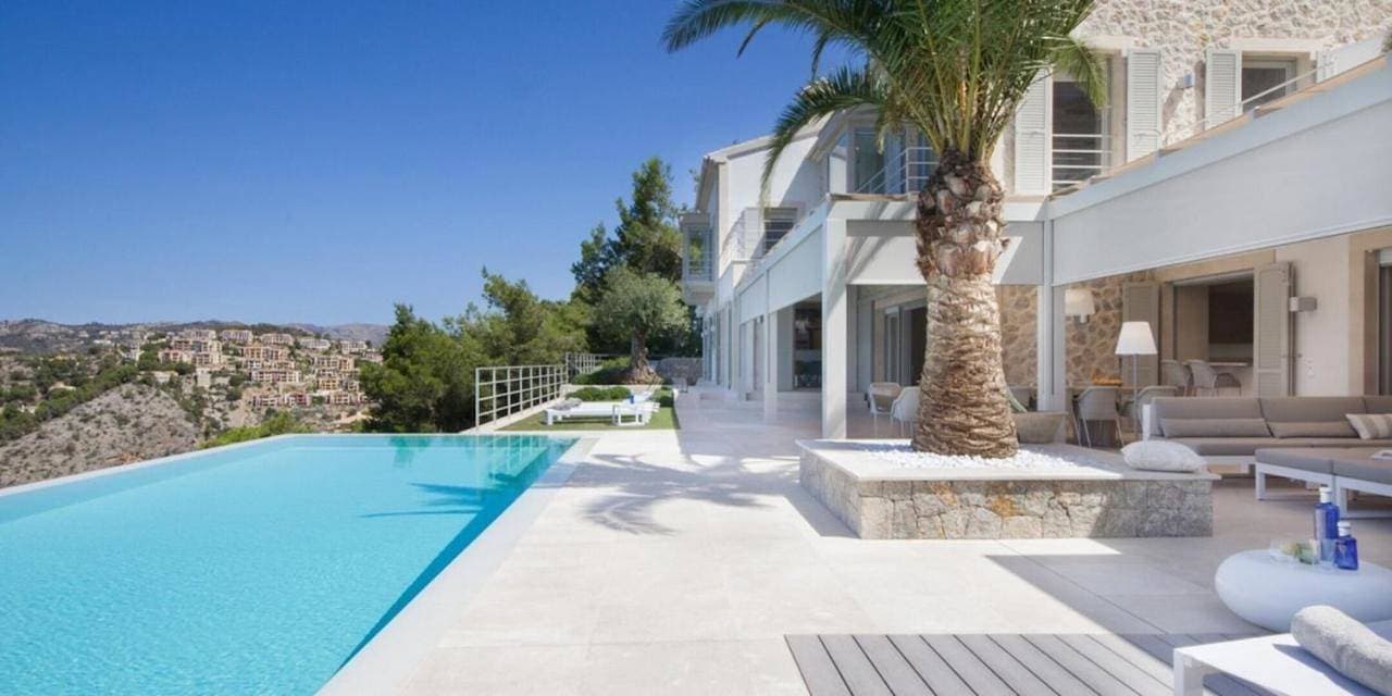 Foto 5 von 41: Villa für 12 Personen mit Garten