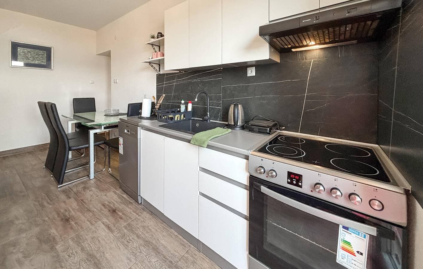 Foto 4 von 26: Gemütliche 1-Zimmer-Wohnung mit Terrasse, 600 m vom ruhigen Strand entfernt