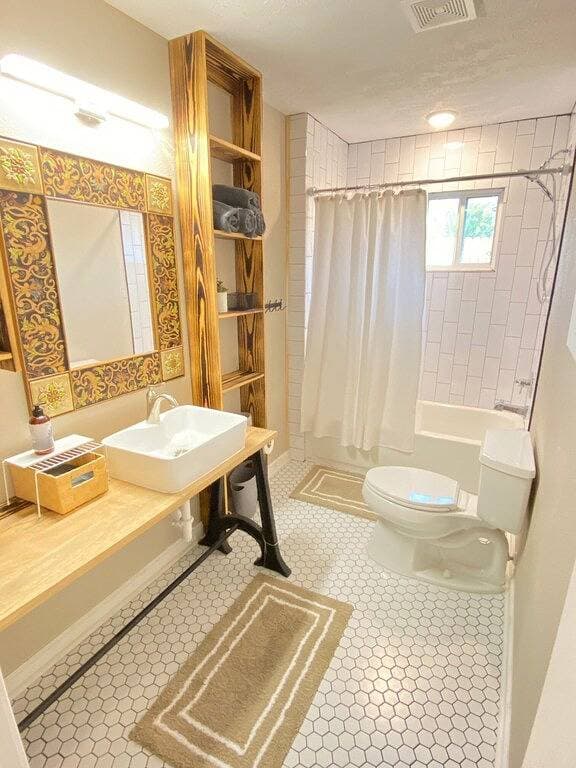 Foto 7 von 29: Seltene Entdeckung: Gemütlicher Houston Bungalow nahe Innenstadt