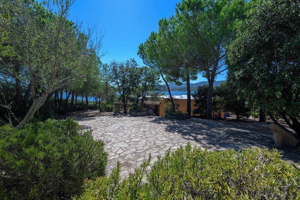 Foto 12 von 30: Villa Gaviel, Villa mit Zugang zum Meer