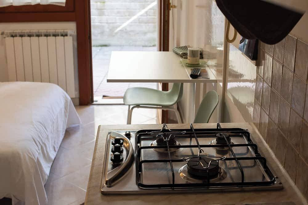 Foto 4 von 30: The Tiny House is your city retreat in Rome.