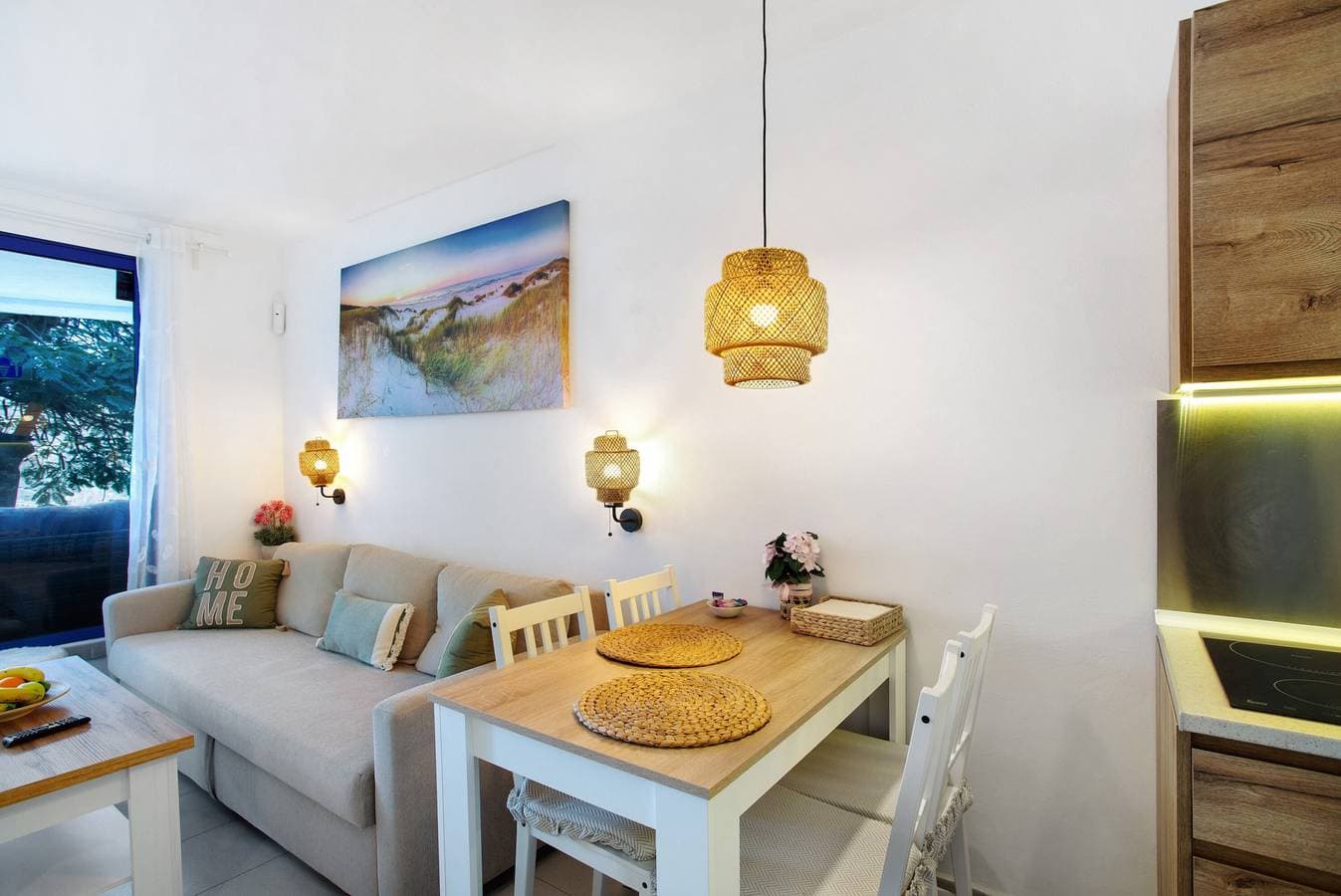 Foto 7 von 32: Ferienwohnung 'Views Of Sunsets' mit Meerblick, Gemeinschaftspool und WLAN