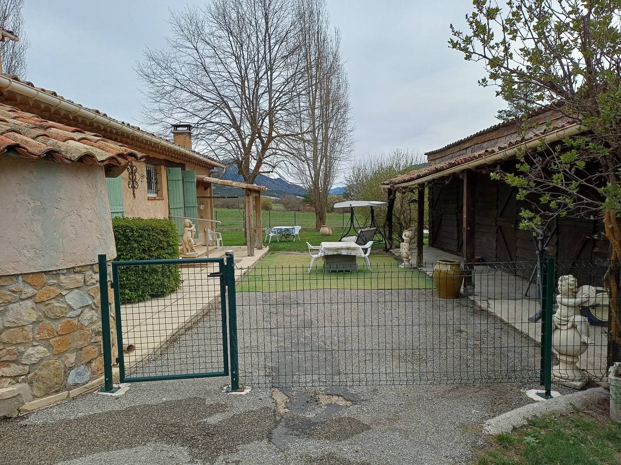 Foto 4 von 45: Villa La Myreclose mit Bergblick, privater Terrasse und WLAN