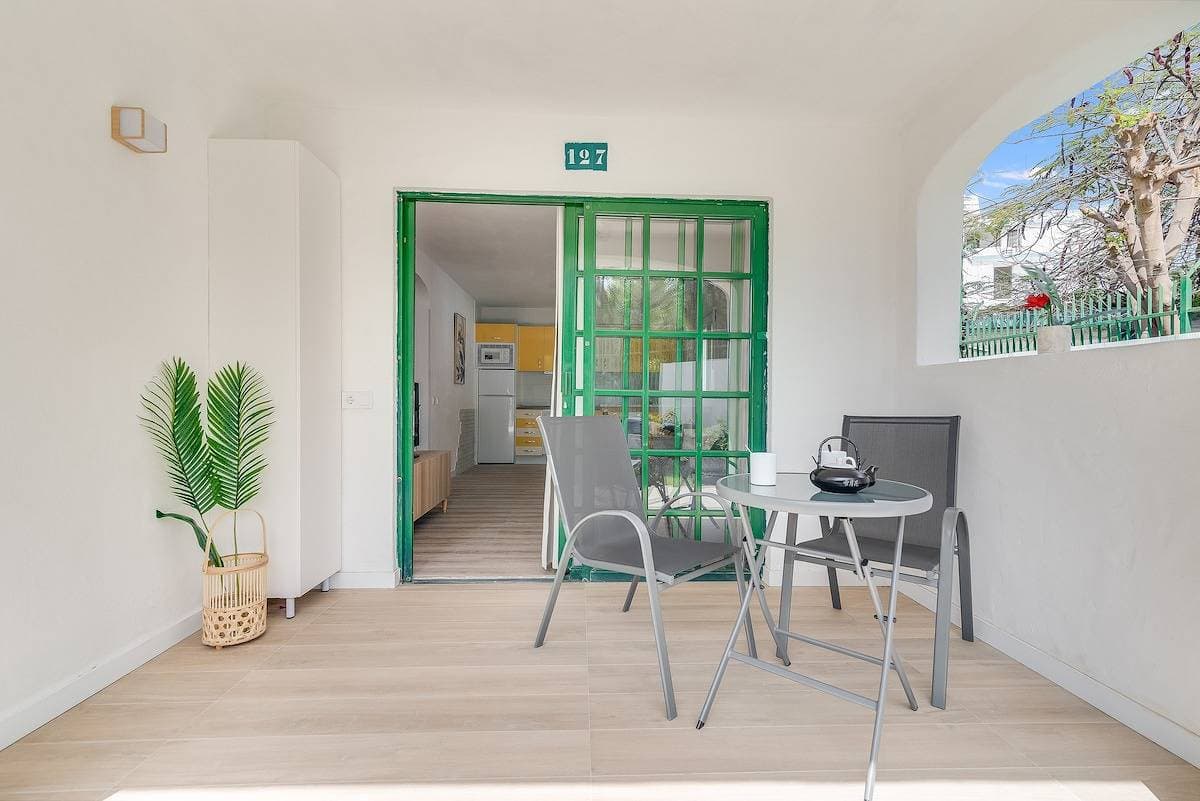 Foto 11 von 32: Ferienwohnung für 4 Personen mit Pool