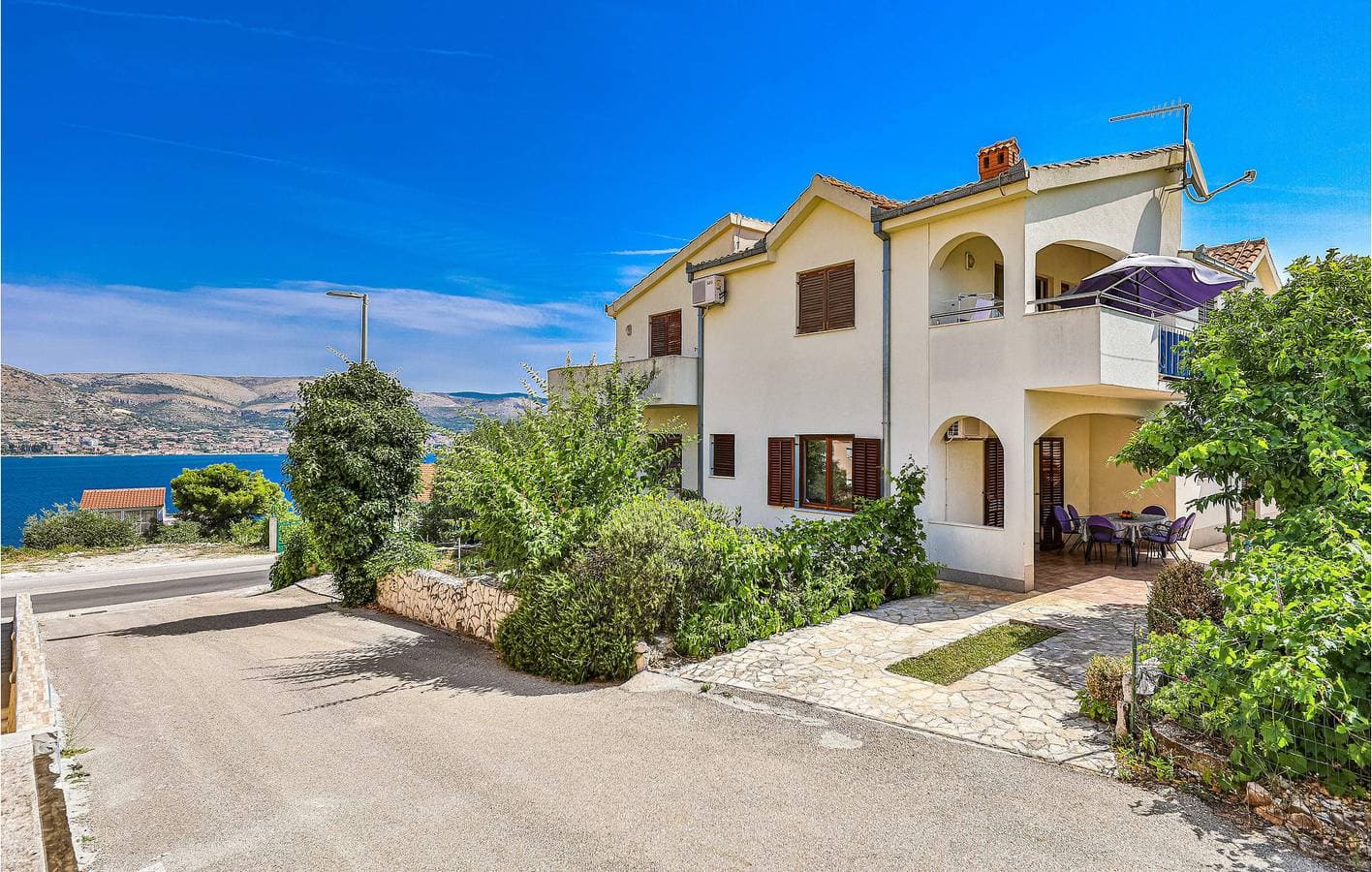 Apartment am Meer mit Terrasse und Parkplatz, 700 m vom Strand Stari Porat entfernt 1